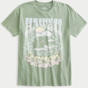 Hollister Hawaii Distressed Sage Green Oversized Graphic Tee Women’s Size Small